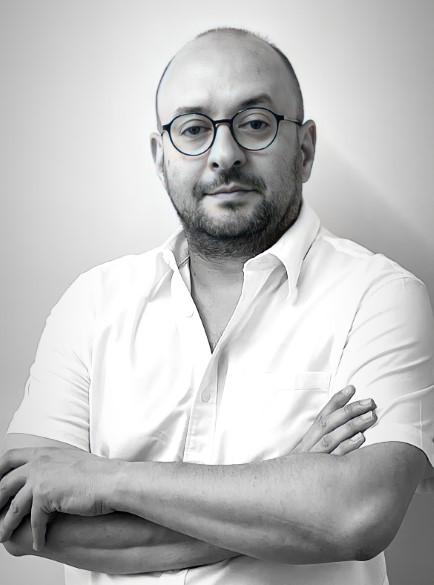 photo of alireza mashhhadi mirza